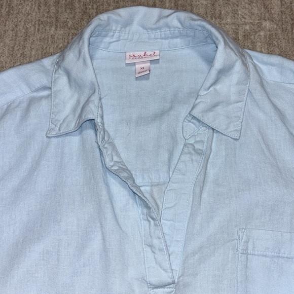 XL Maternity Top Linen Isabel by Ingrid &Isabel Baby blue snap sides long sleeve - Picture 3 of 5